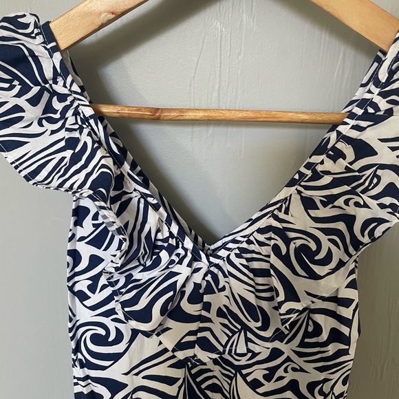 NWT Vineyard Vines Rough Seas Ruffle Dress.  Size Small - Picture 5 of 7